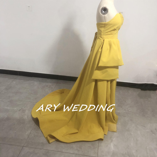 豪華！パーティードレス イエロー ベアトップ スリット ロングドレス  