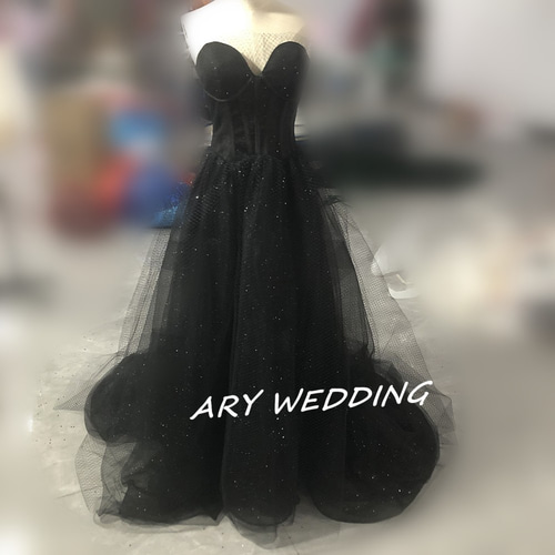 パーティードレス オフホワイト 背中見せ ノースリーブ トレーン 演奏  