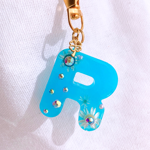 R】イニシャルキーホルダー アルファベットキーホルダー ♡ R その他