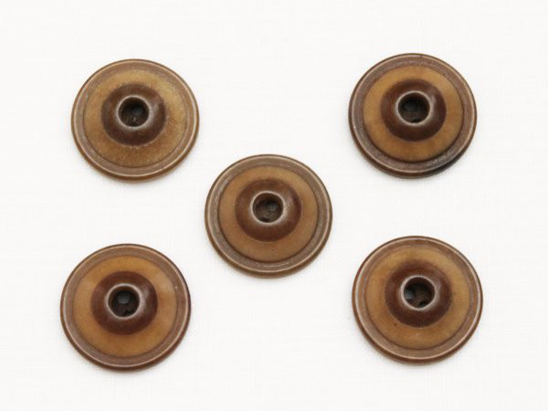 上着・セーター用ボタン5pcs（No.2410）
