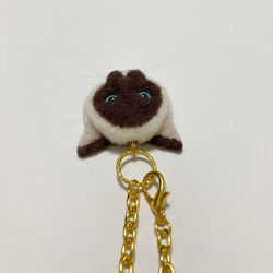 羊毛フェルト 猫バッグチャーム シャム猫 4枚目の画像