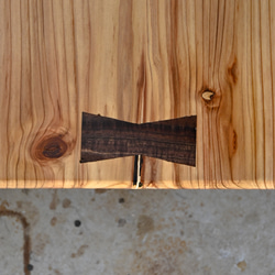 ローテーブル　〜杉の耳付き一枚板〜 2枚目の画像