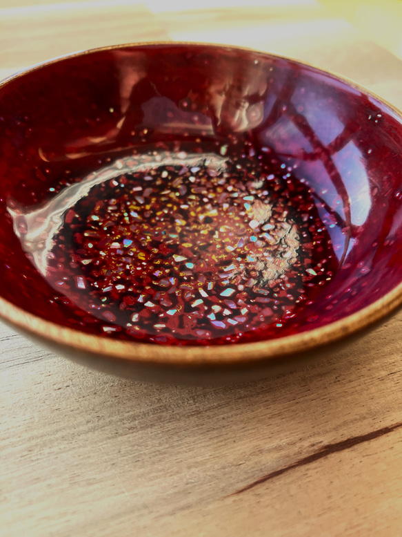 うるし塗りの豆皿　国産楓材使用  螺鈿 艶紅 6枚目の画像