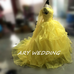 高品質！黃色洋裝露肩可愛公主線柔軟分層薄紗裙新娘 第6張的照片