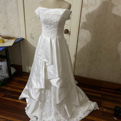 高品質！ウエディングドレス オフホワイト オフショル   3D立体レース刺繍  結婚式/披露宴/挙式 4枚目の画像