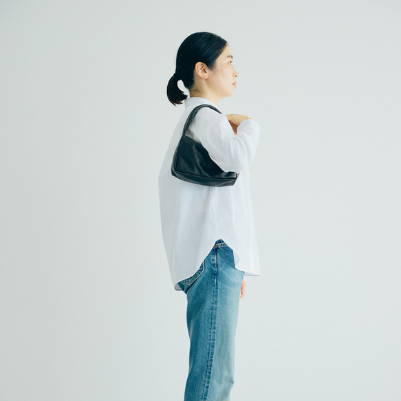 【期間限定35%オフ】S レザーハンドバッグ ポーチ付き 黒 ブラック 本革 小さめ 3枚目の画像