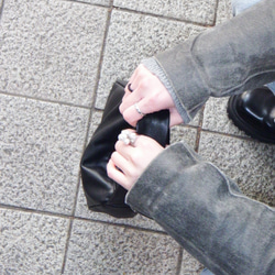 【期間限定35%オフ】S レザーハンドバッグ ポーチ付き 黒 ブラック 本革 小さめ 15枚目の画像