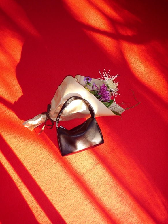 【期間限定35%オフ】S レザーハンドバッグ ポーチ付き 黒 ブラック 本革 小さめ 19枚目の画像