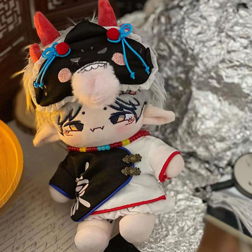 20cm 着せ替えぬいぐるみ 無属性 ぬいぐるみ 見目 白髪四つ目男の子