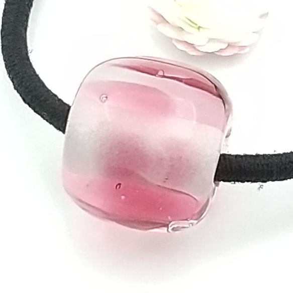とんぼ玉ヘアゴム  ピンク 3枚目の画像
