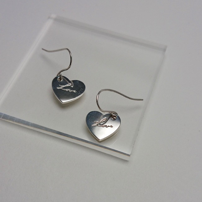 【G2MIX】ハートプレートLOVE ピアス