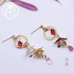 【中華風ピアス・イヤリング】芳春/雫ビーズと花のアクセサリー 3枚目の画像