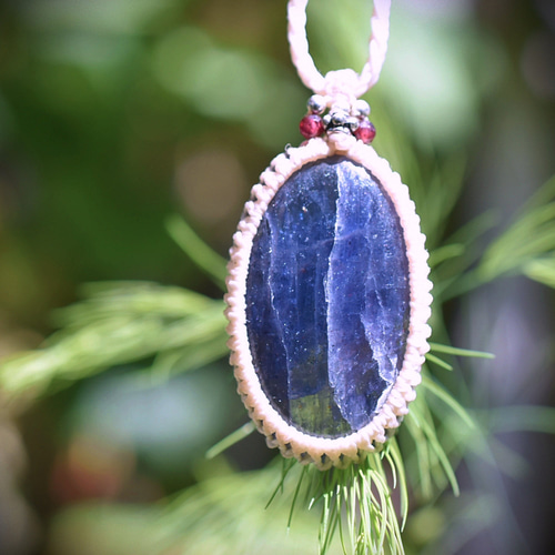 アクアマリン・アイオライトのマクラメネックレス アクアマリン