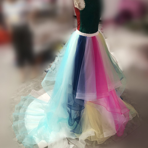 豪華！カラフル レインボー オーバースカート オーバードレス  