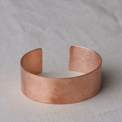 銅製 バングル｜W20mm 〈純銅〉　丁度いいサイズが見つかる  5サイズ 3枚目の画像