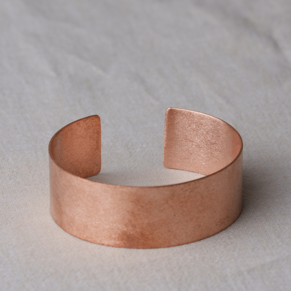 銅製 バングル｜W20mm 〈純銅〉　丁度いいサイズが見つかる  5サイズ 3枚目の画像