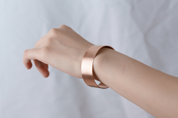 銅製 バングル｜W20mm 〈純銅〉　丁度いいサイズが見つかる  5サイズ 5枚目の画像