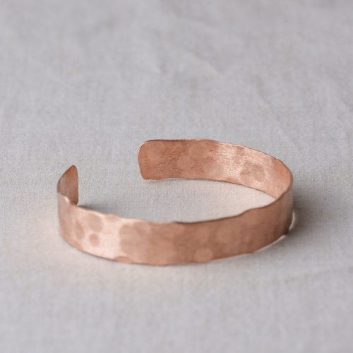 ハンドメイド 銅製 エスニック模様 バングル バングル ブレスレット コッパ― 銅 ネパール ハンドメイド