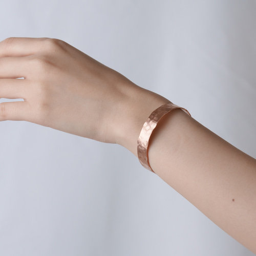 ハンドメイド 銅製 エスニック模様 バングル c7eb66e5750ee0c8128792856b30b0