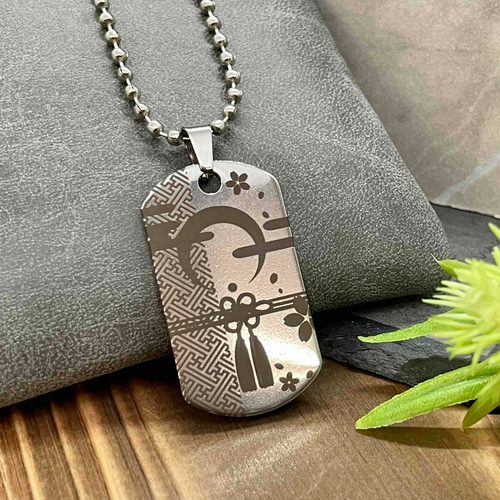 ドッグタグ】三日月 刀剣イメージデザイン ステンレスネックレス