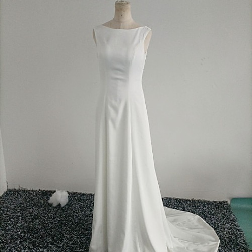 豪華！ボートネックウエディングドレス ホワイト 光沢サテン タンク  