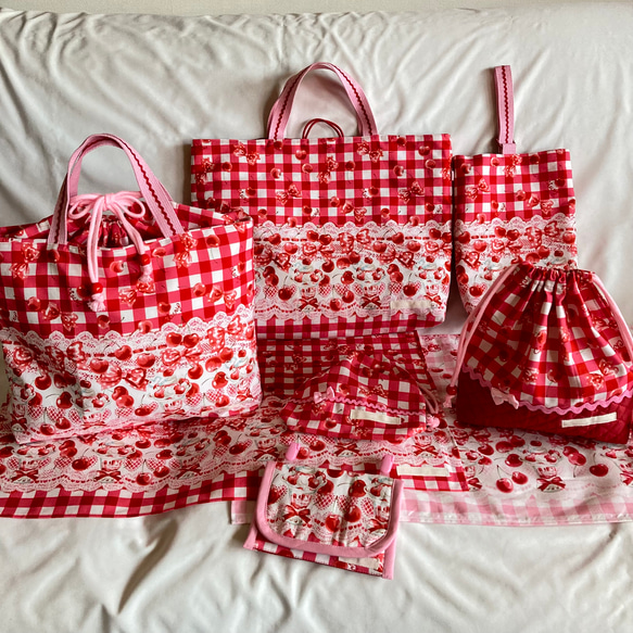 ハンドメイド♡さくらんぼ巾着 70s ハンドメイド さくらんぼワッペン 巾着 昭和レトロヴィンテージ