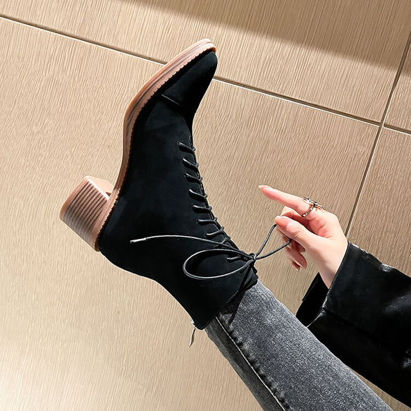 秋冬女式真皮鞋舒適短靴高跟靴 22 公分-24.5 公分 #864 黑色 ⭐免運費⭐ 第8張的照片