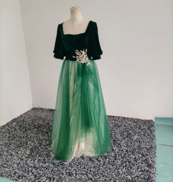 美品！エレガント パーティードレス 緑 ソフトチュール ボート