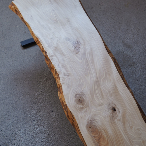 値下げ■高野槙 一枚板のロ―テ―ブル 羅漢槙の一枚板 低めのローテーブル 文机 ローテーブル