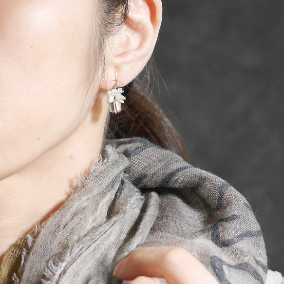 #971 香檳黃水晶與珍貴蛋白石花束耳環 第5張的照片