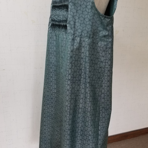 本場泥大島リメイクピンタックワンピース 着物リメイク正絹古布大島紬前開きピンタックワンピースギャザー