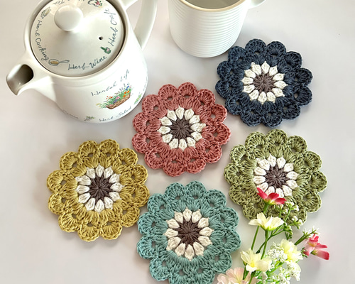 SALE!!] 立体模様の華やかデザイン◎ 12cm ビーズの縁取り