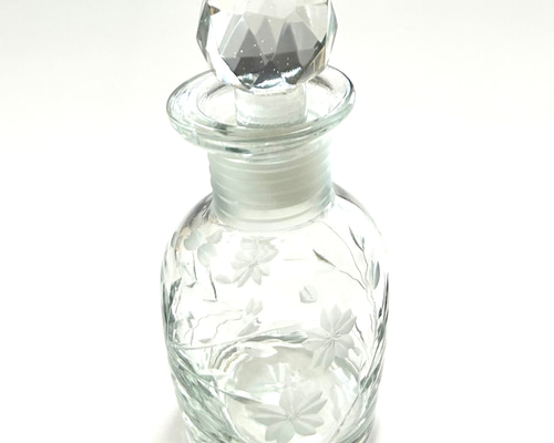 売り切れました 香水瓶 東京切子 香水瓶 桜 クリアー その他雑貨 KILIKO 通販 16708054
