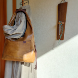 one shoulder bag　マスタード✗ダークブラウン　オイルシュリンクレザー 11枚目の画像