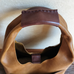 one shoulder bag　マスタード✗ダークブラウン　オイルシュリンクレザー 7枚目の画像