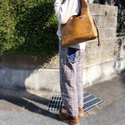 one shoulder bag　マスタード✗ダークブラウン　オイルシュリンクレザー 17枚目の画像