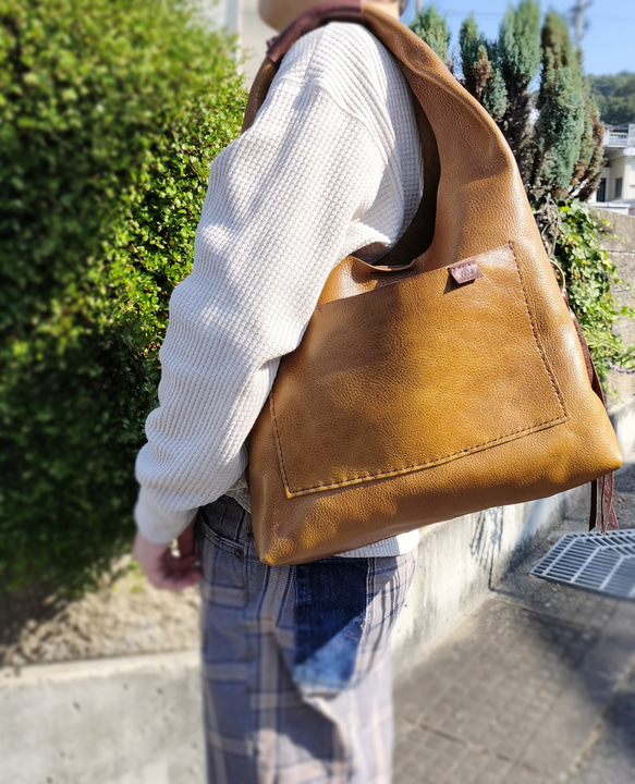 one shoulder bag　マスタード✗ダークブラウン　オイルシュリンクレザー 18枚目の画像