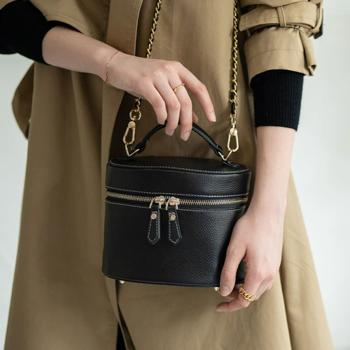 軽量3WAYバニティバッグ ショルダー2種付属 チェーン/本革 ブルー