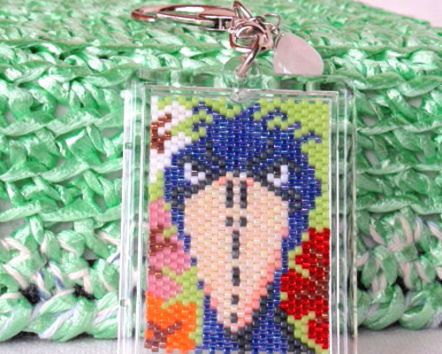 ビーズ花柄バッグ　手工芸 昭和に花開いた伝統工芸】和のビーズ刺繡コレクション『美しいビーズ