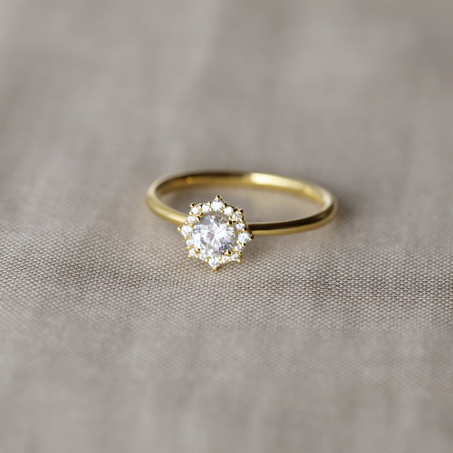 K18・プラチナ〉エンゲージリング◇ crux 〈クラクス〉0.3ct K18・プラチナ〉エンゲージリング◇ crux 〈クラクス〉0.3ct
