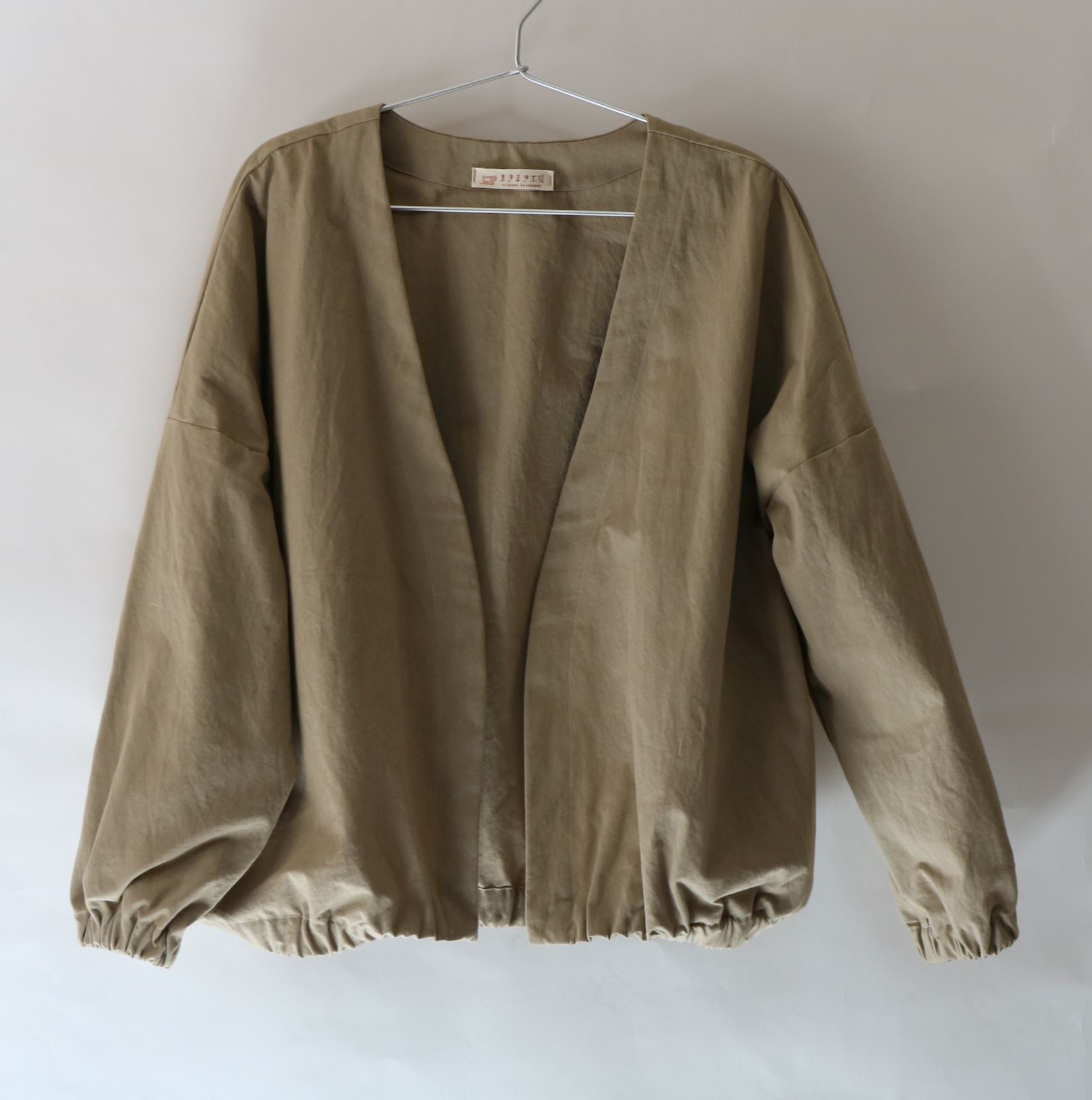 パリっとブルゾン！！　コットン100%　　サンドベージュ