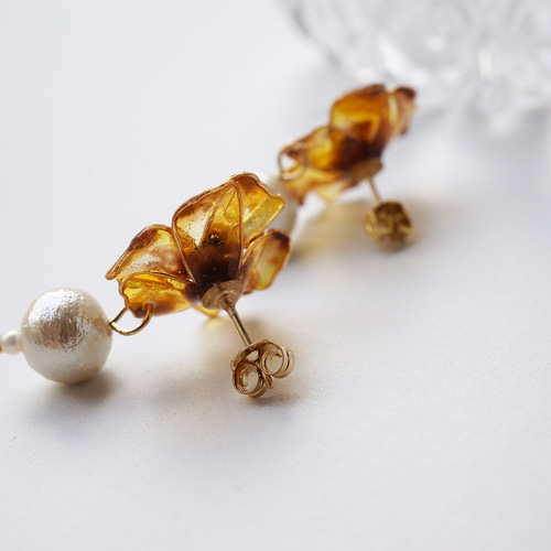 べっ甲フラワーjewelryピアス/イヤリング ピアス（スタッド・一粒