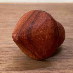 木彫り きのこ 置物 オブジェ（木材：パドウク）（No.T1020） 5枚目の画像