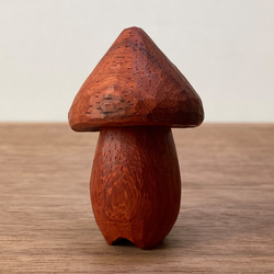 木彫り きのこ 置物 オブジェ（木材：パドウク）（No.T1020） 7枚目の画像