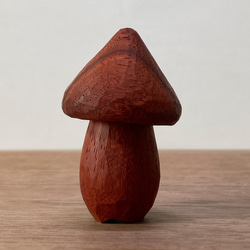 木彫り きのこ 置物 オブジェ（木材：パドウク）（No.T1020） 3枚目の画像