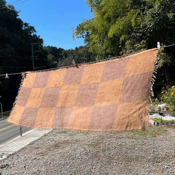 市松模様柿渋染めストール　K23089 10,153円