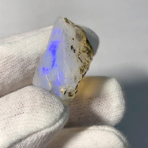 【50ct】エチオピア　オパール　原石　天然石　鉱物　標本　ブルー　レッド 高品質 《 大きい エチオピアオパール 原石 ブルー系 》 鉱物