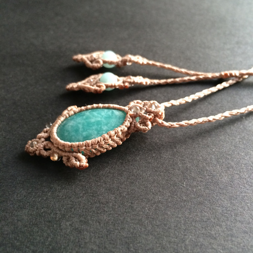 アマゾナイトのペンダント ネックレス マクラメ編み ネックレス