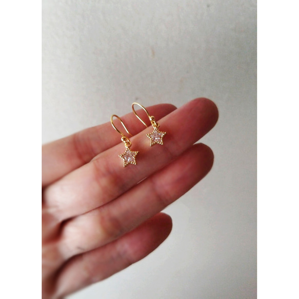 {14Kgf}*Simple Twin Star Earrings* きら星プチピアス 5枚目の画像