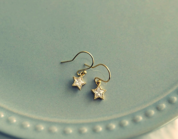 {14Kgf}*Simple Twin Star Earrings* きら星プチピアス 7枚目の画像